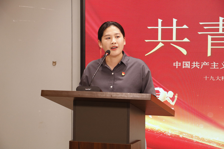 唐思 授课现场.jpg